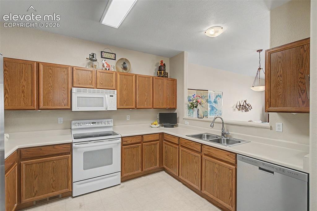 5978 Ensemble Heights Colorado Springs CO 80923
