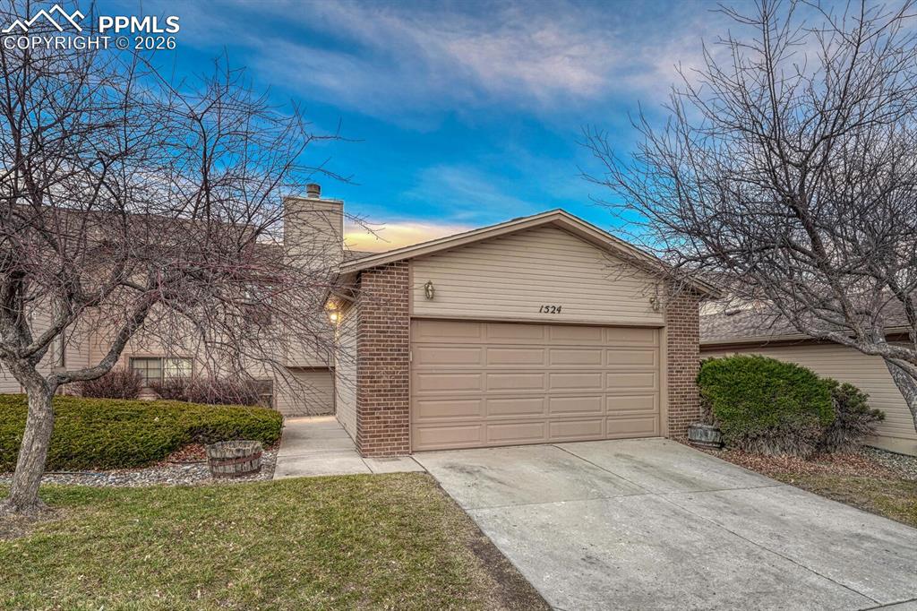 1524 Shane Circle Colorado Springs CO 80907