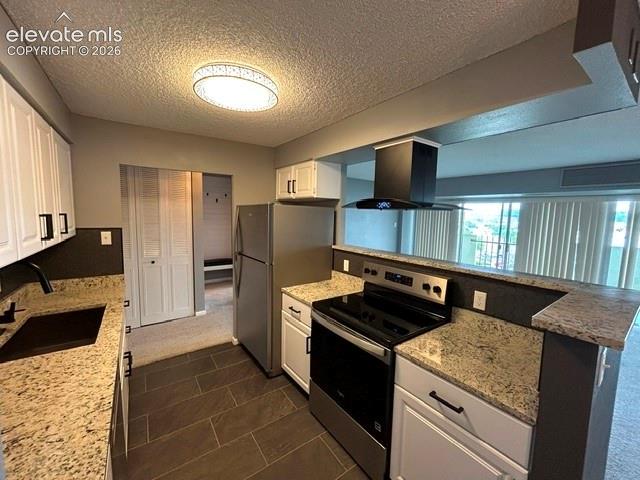 411 Lakewood Circle Colorado Springs CO 80910