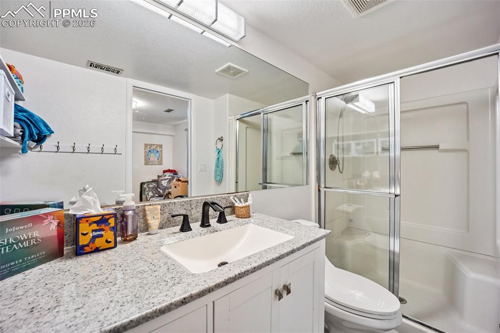 3921 Coral Point Colorado Springs CO 80917
