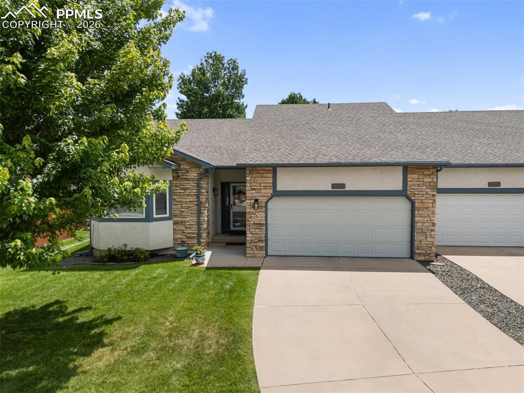 3921 Coral Point Colorado Springs CO 80917