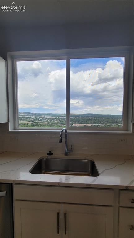 729 Belleza View Colorado Springs CO 80907
