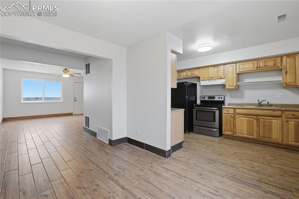 336 Robbins Mill Place Colorado Springs CO 80910