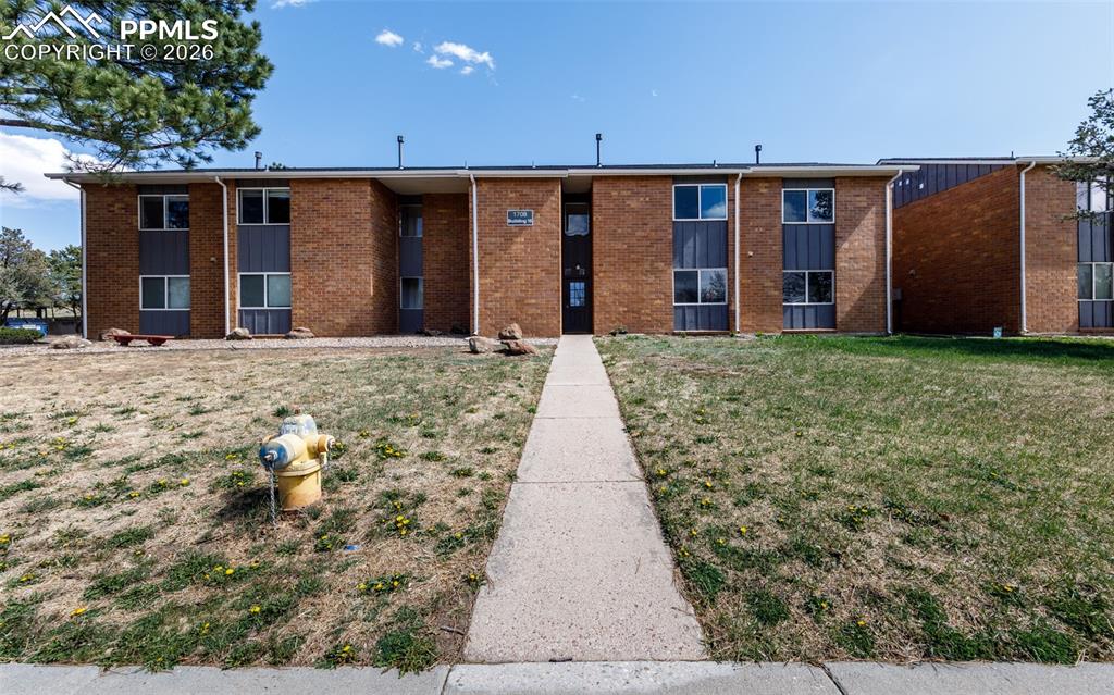 1708 Sawyer Way Colorado Springs CO 80915
