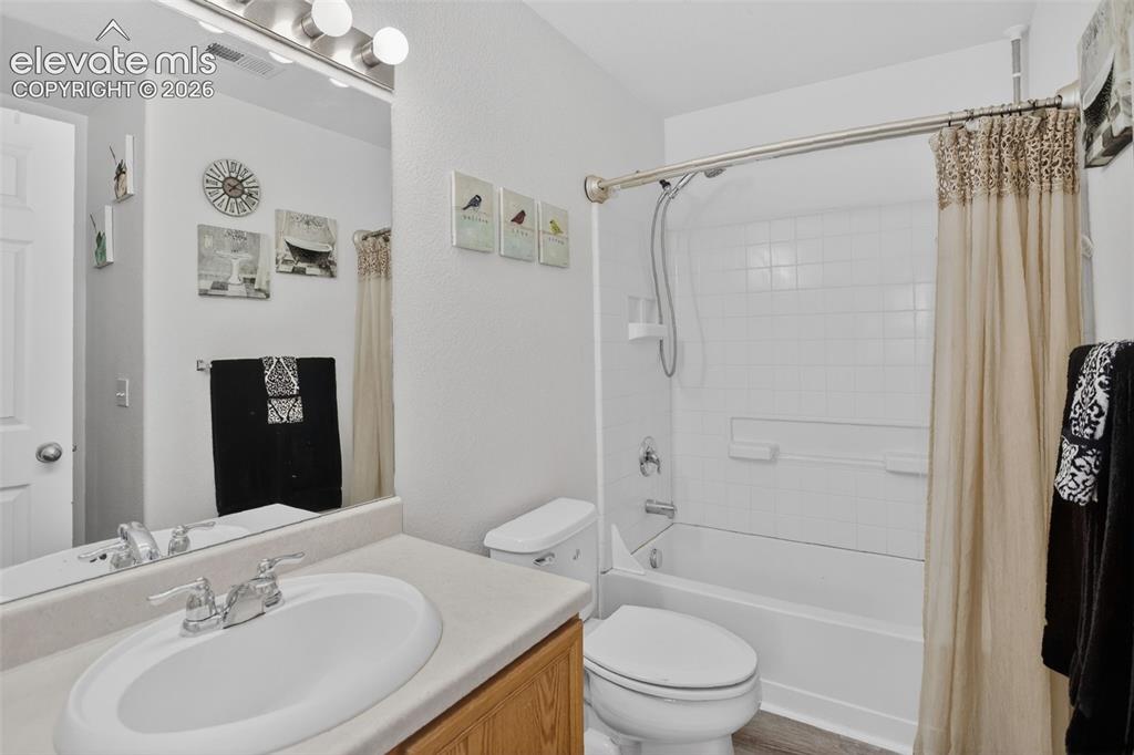 2116 Creekridge Point Colorado Springs CO 80910