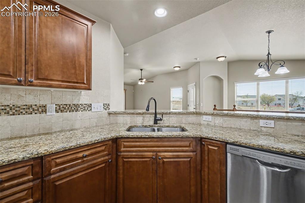 6623 Young Oak Grove Colorado Springs CO 80923