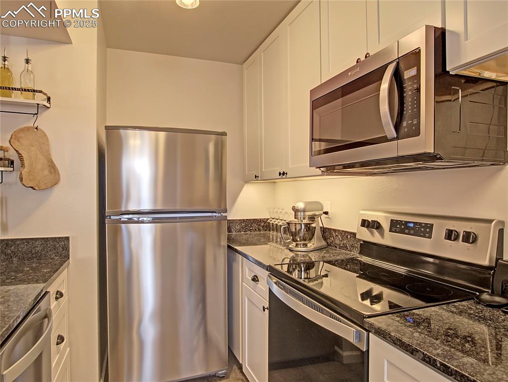 935 Saturn Drive Colorado Springs CO 80905