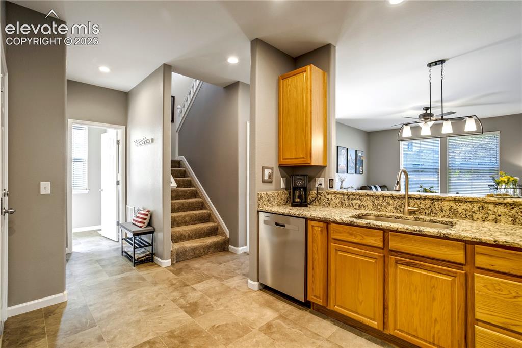 3931 Diamond Ridge View Colorado Springs CO 80918