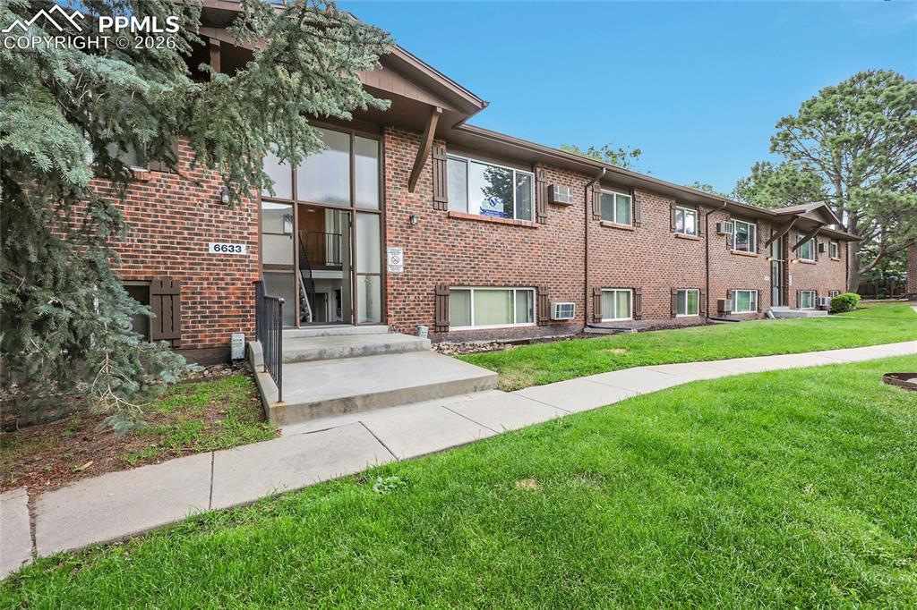 6633 W Dublin Loop Colorado Springs CO 80918