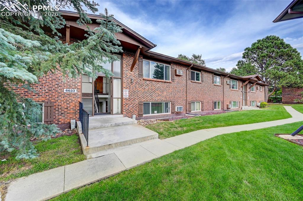 6633 W Dublin Loop Colorado Springs CO 80918