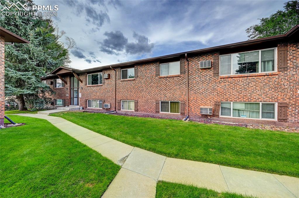 6633 W Dublin Loop Colorado Springs CO 80918