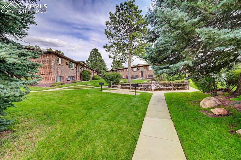 6633 W Dublin Loop Colorado Springs CO 80918