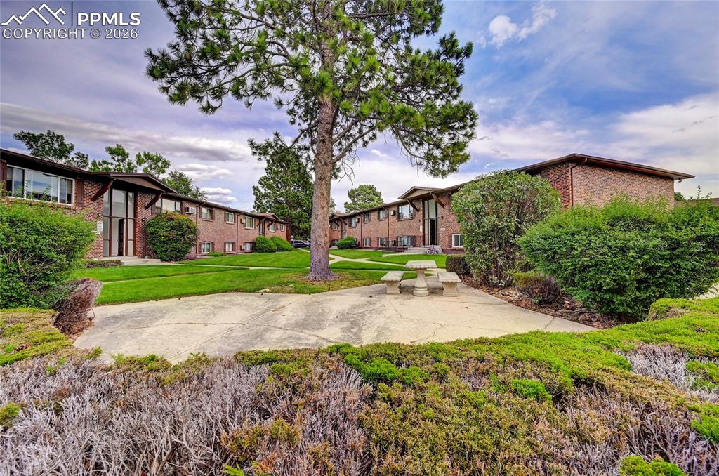 6633 W Dublin Loop Colorado Springs CO 80918