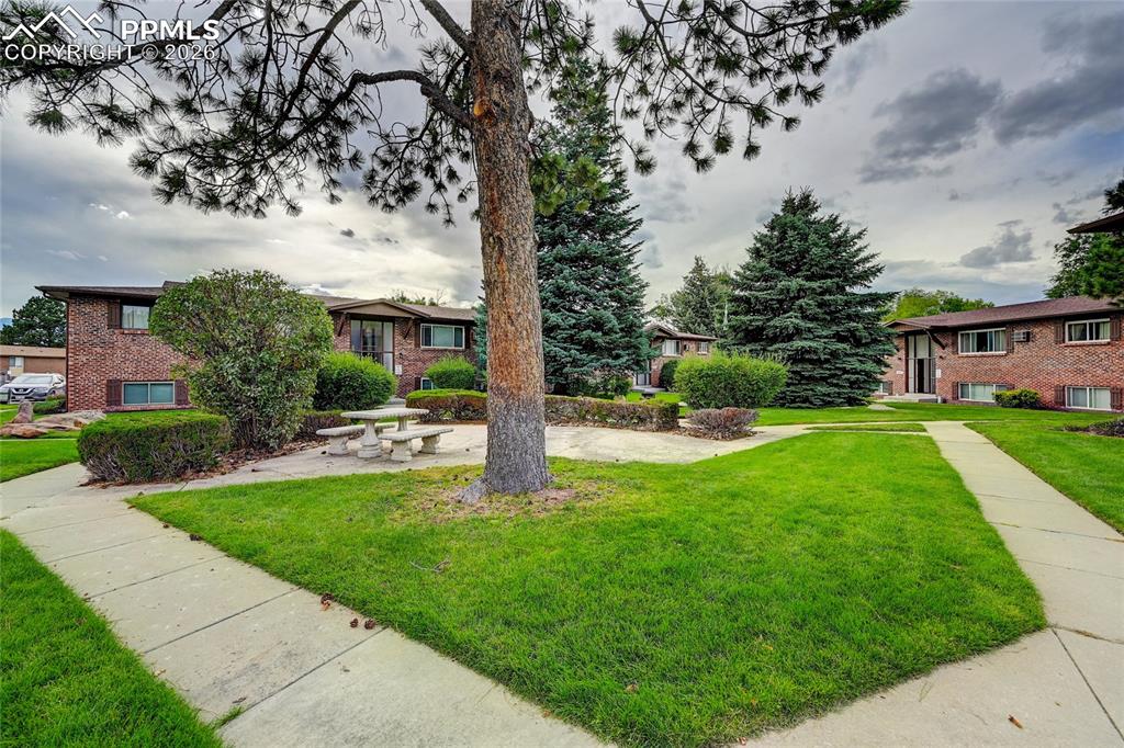 6633 W Dublin Loop Colorado Springs CO 80918