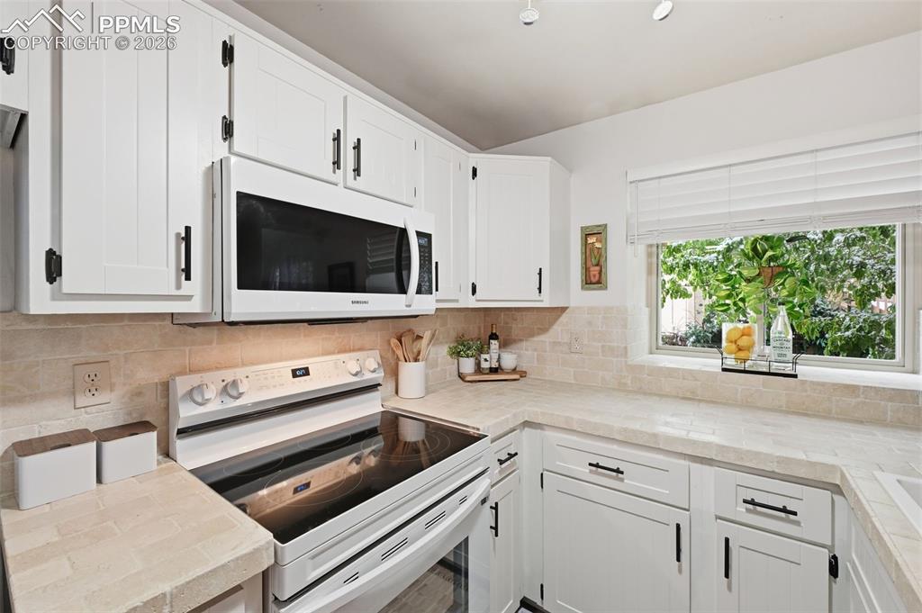 6836 Overland Drive Colorado Springs CO 80919