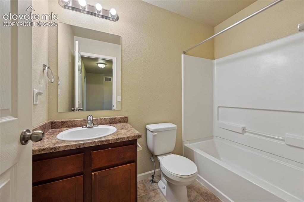 6089 Kingdom View Colorado Springs CO 80918