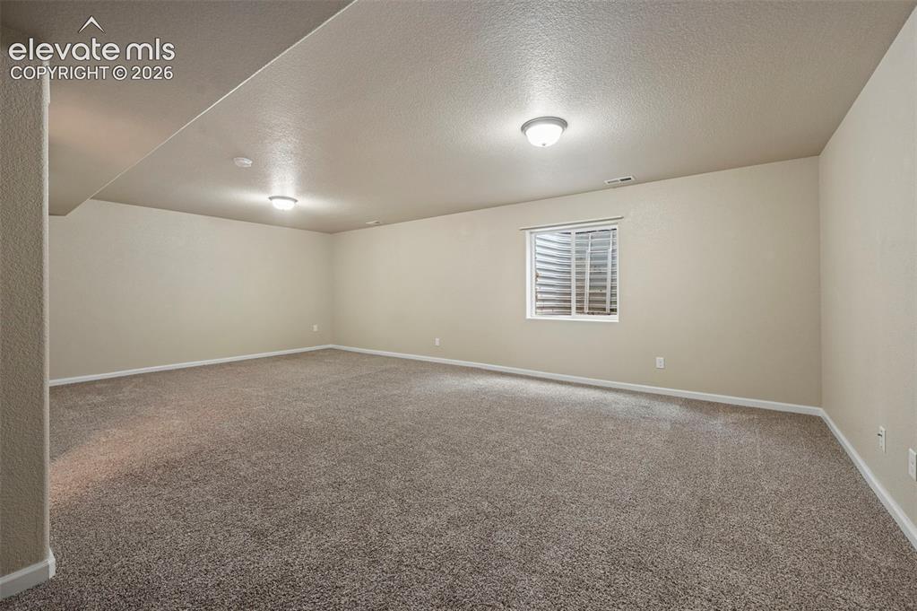 6089 Kingdom View Colorado Springs CO 80918