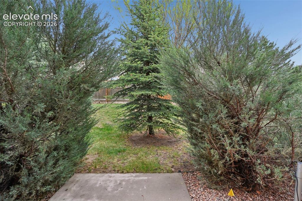 6089 Kingdom View Colorado Springs CO 80918