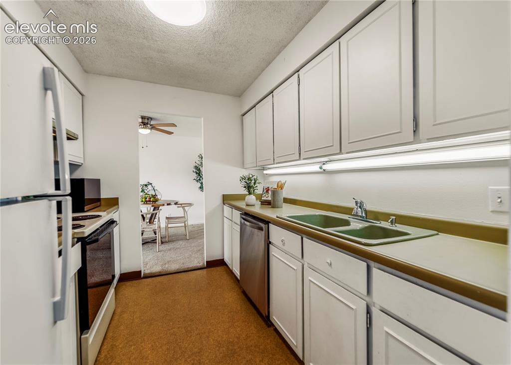 411 Lakewood Circle Colorado Springs CO 80910