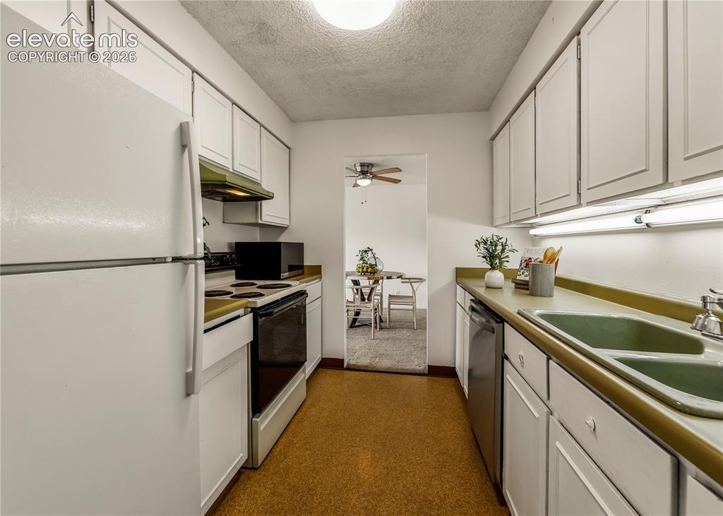 411 Lakewood Circle Colorado Springs CO 80910