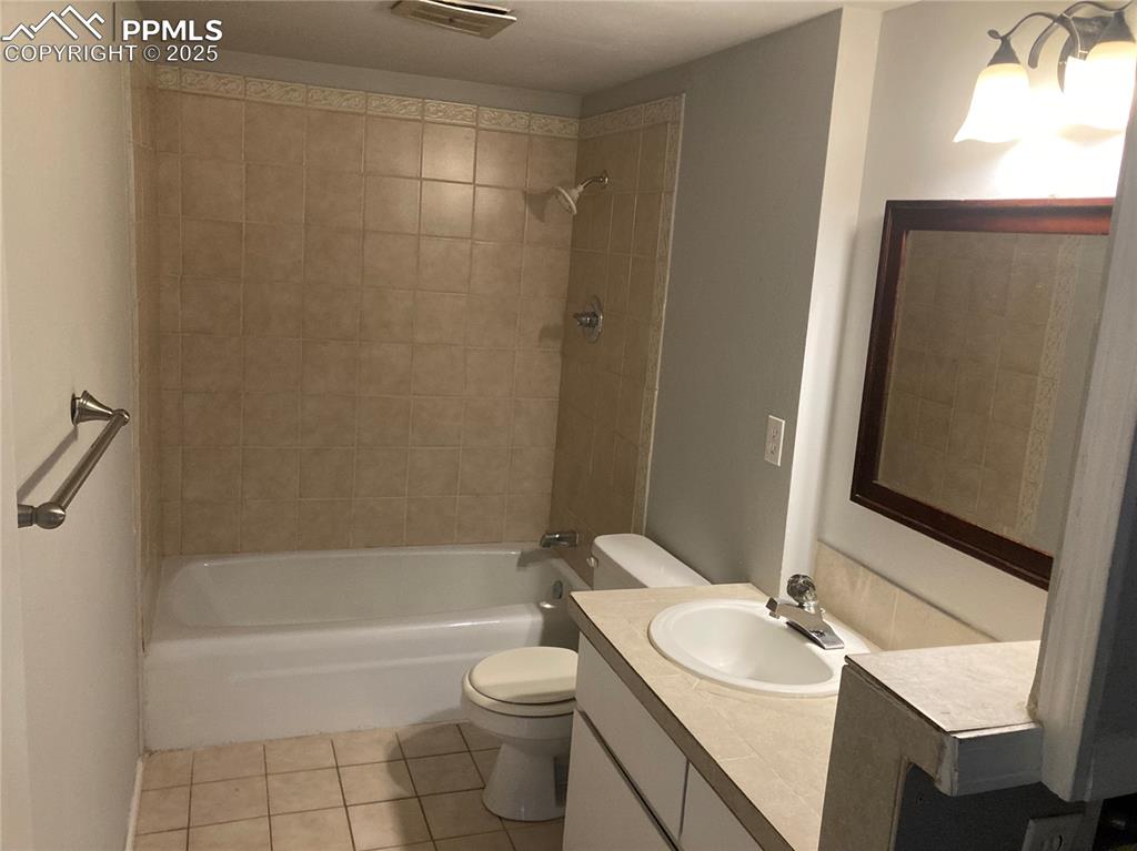 1708 Sawyer Way Colorado Springs CO 80915