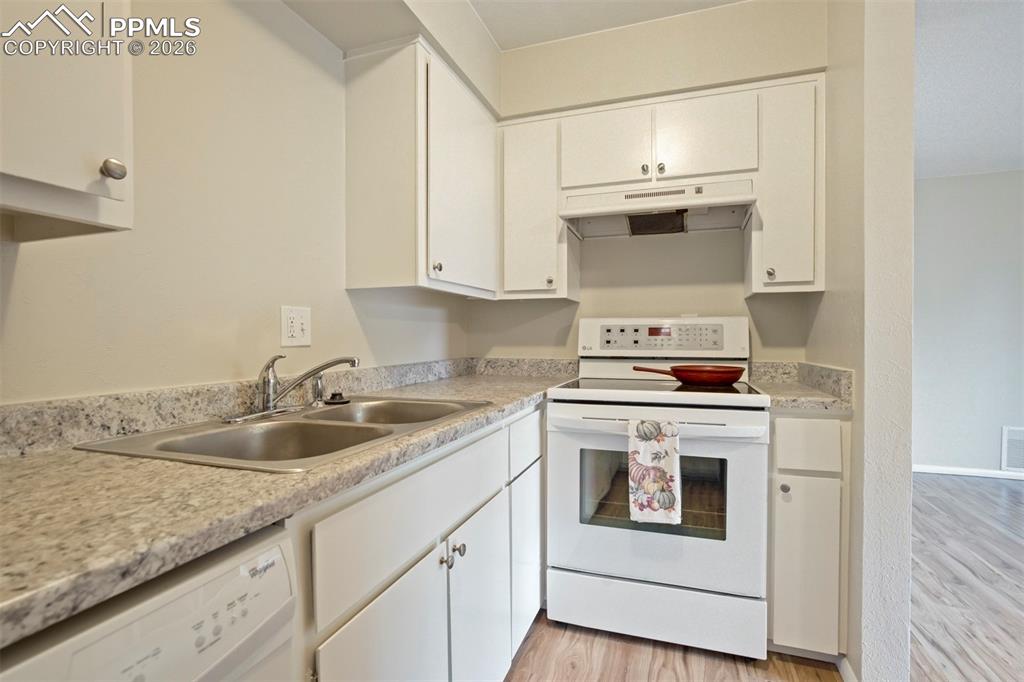 1708 Sawyer Way Colorado Springs CO 80915
