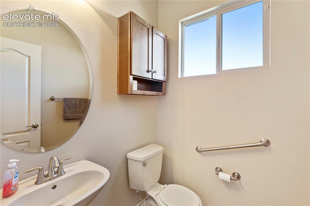 2615 Pine Knoll View Colorado Springs CO 80920