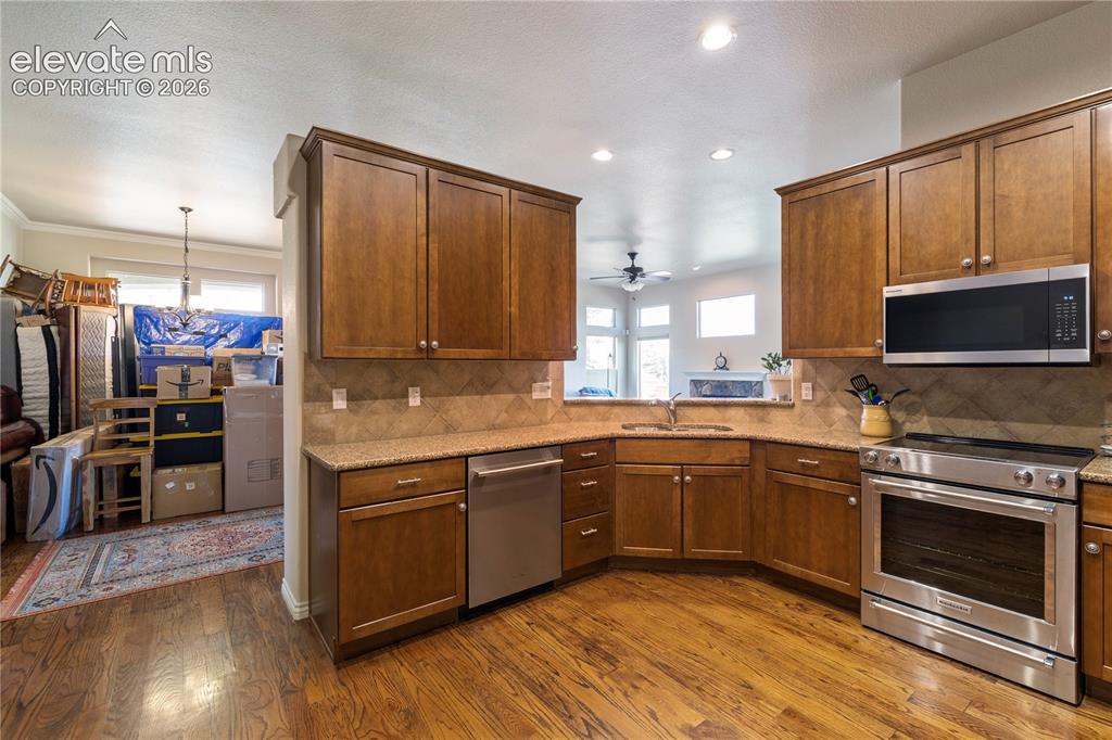 2615 Pine Knoll View Colorado Springs CO 80920