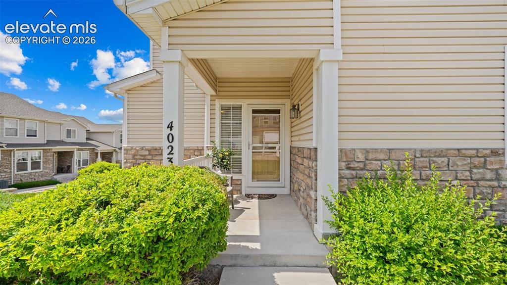 4023 Diamond Ridge View Colorado Springs CO 80918