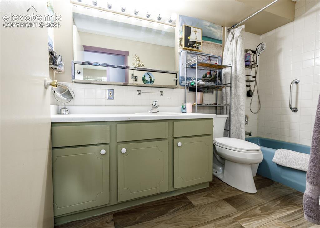 411 Lakewood Circle Colorado Springs CO 80910