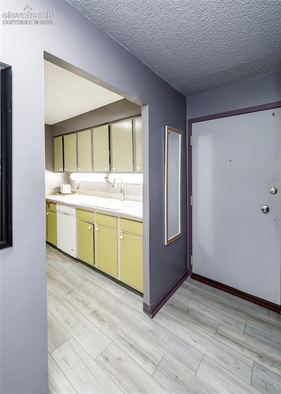 411 Lakewood Circle Colorado Springs CO 80910