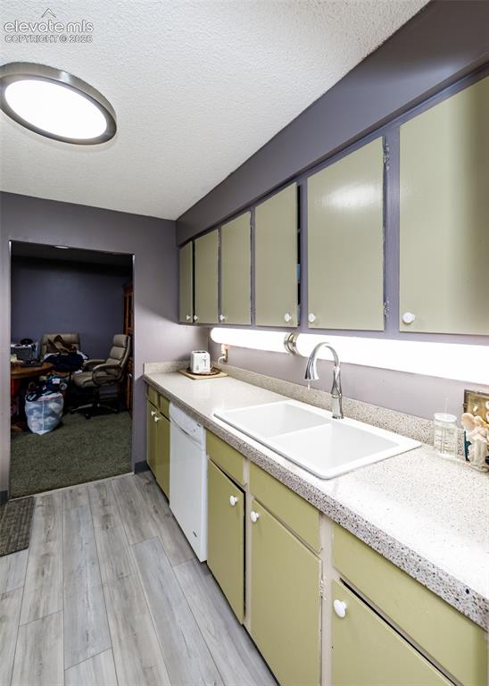 411 Lakewood Circle Colorado Springs CO 80910