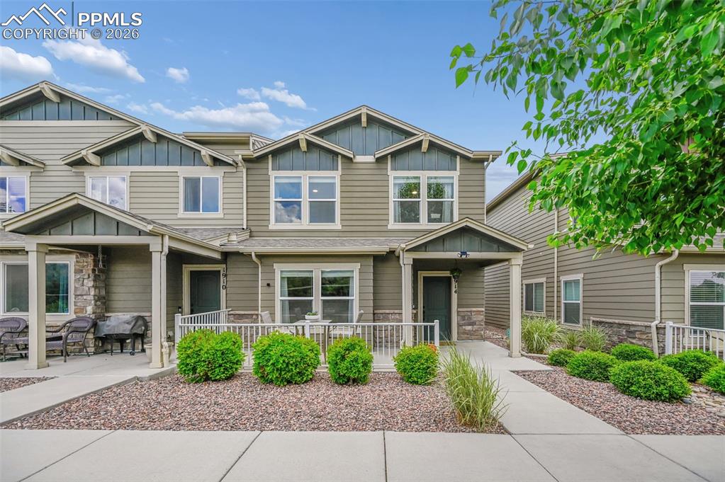 1914 Birmingham Loop Colorado Springs CO 80910