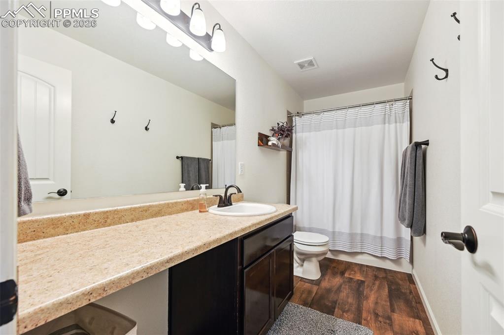 1914 Birmingham Loop Colorado Springs CO 80910