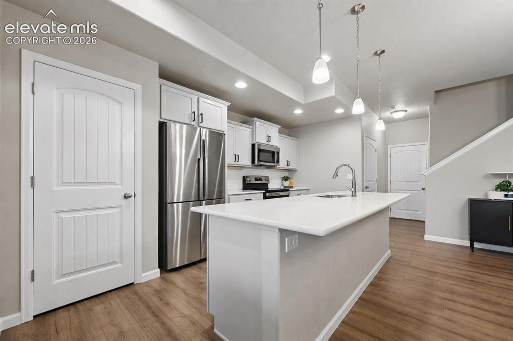 1014 Petra Heights Colorado Springs CO 80916