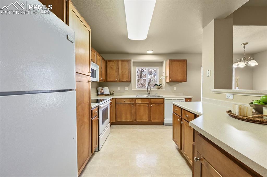 7045 Ash Creek Heights Colorado Springs CO 80922