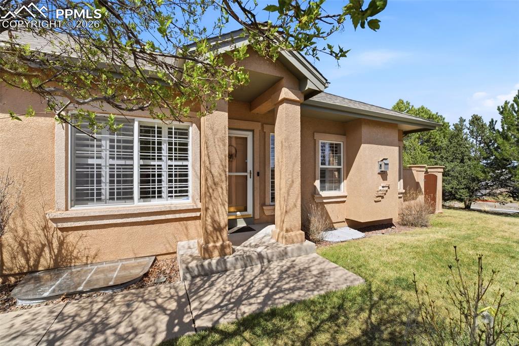 5547 Sonnet Heights Colorado Springs CO 80918