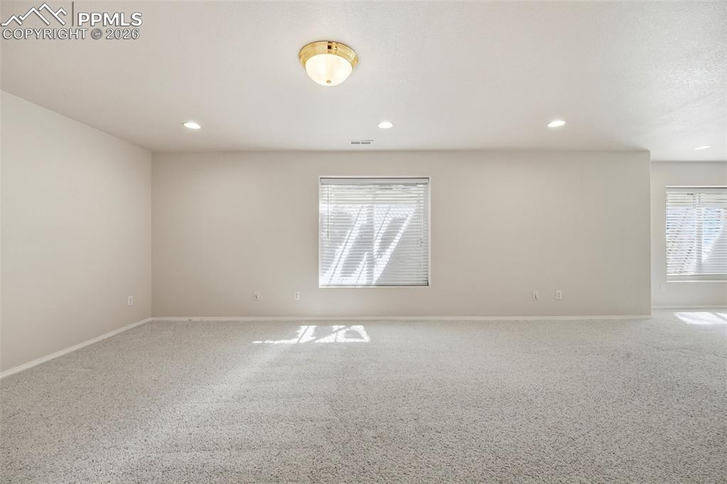 5547 Sonnet Heights Colorado Springs CO 80918