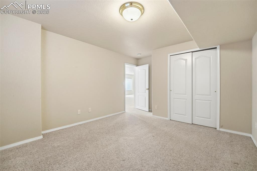 5547 Sonnet Heights Colorado Springs CO 80918