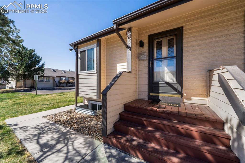 4545 Lamplighter Circle Colorado Springs CO 80916