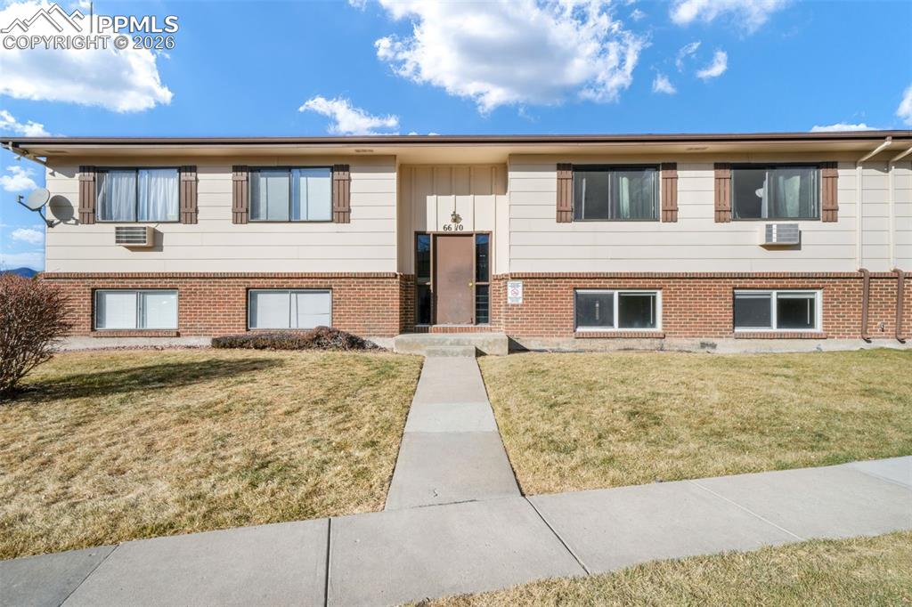 6610 W Dublin Loop Colorado Springs CO 80918