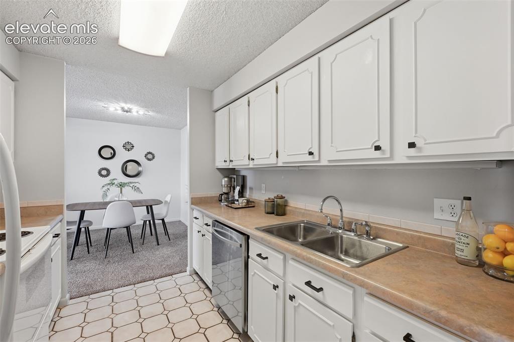 411 Lakewood Circle Colorado Springs CO 80910