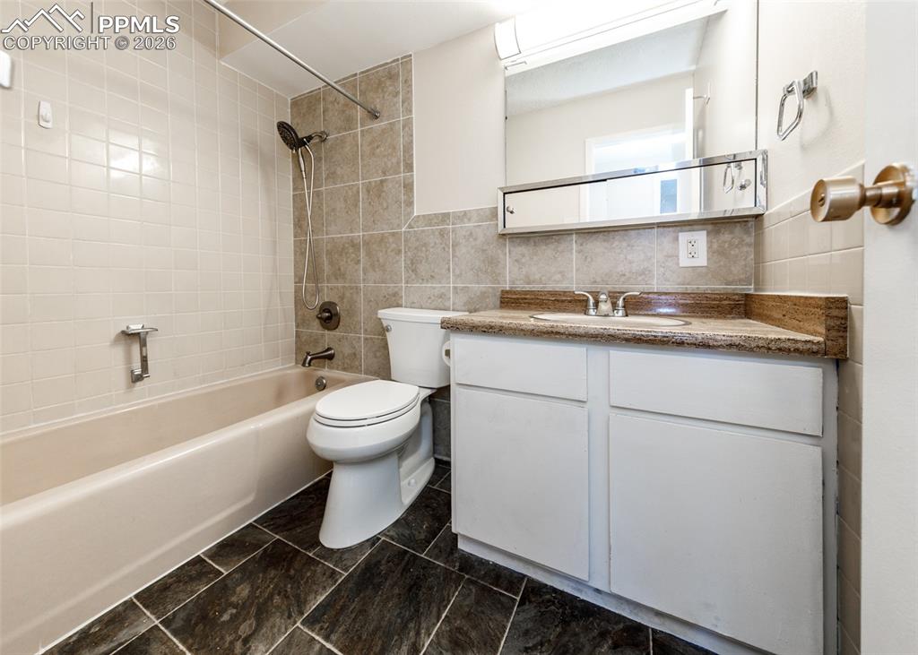 411 Lakewood Circle Colorado Springs CO 80910