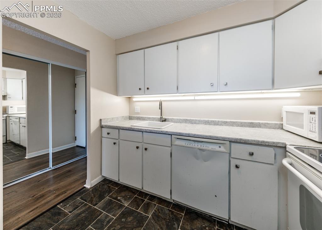 411 Lakewood Circle Colorado Springs CO 80910