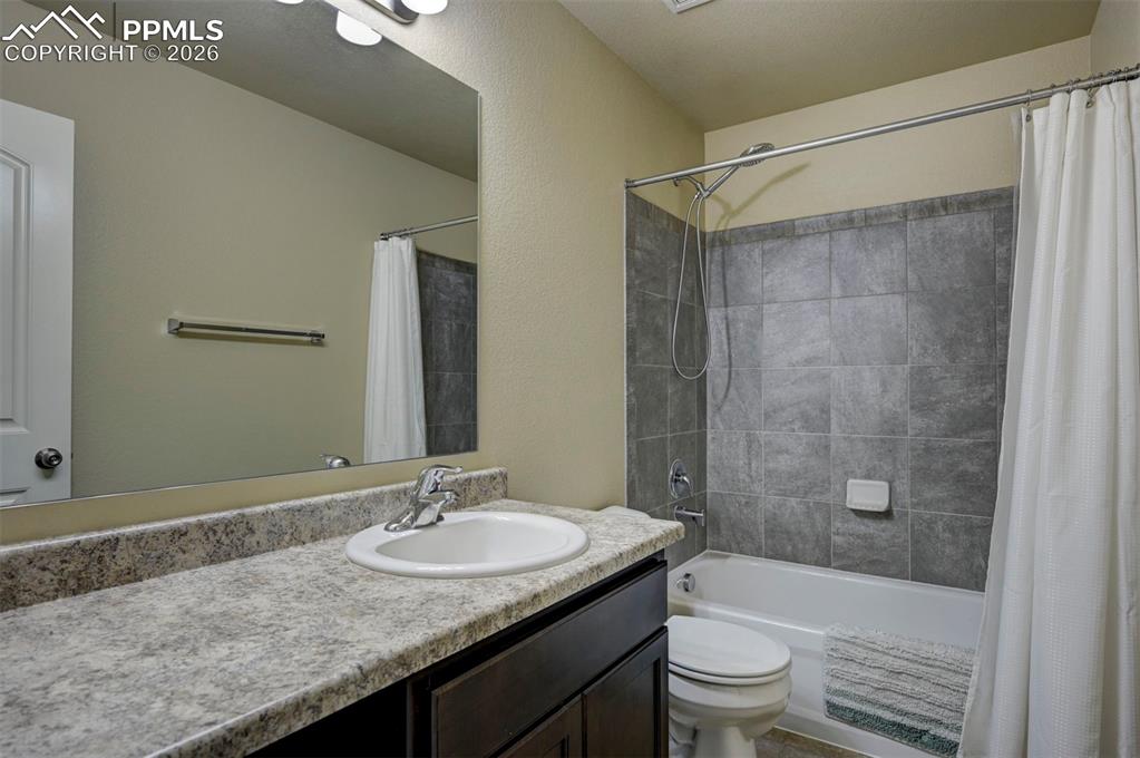 5644 Shamrock Heights Colorado Springs CO 80923