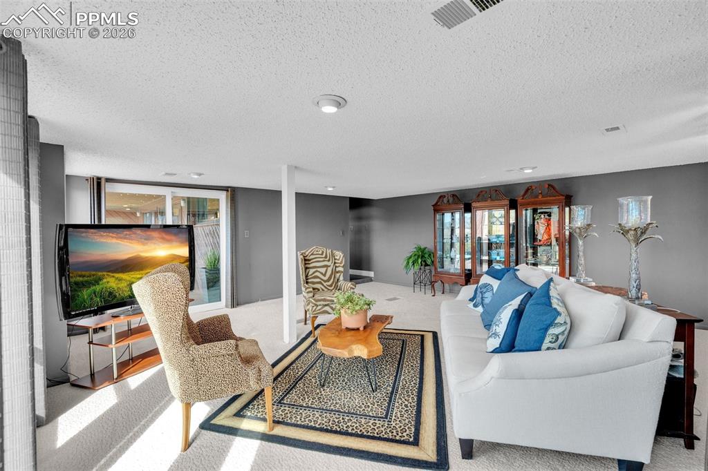 4500 Sentinel Rock Larkspur CO 80118