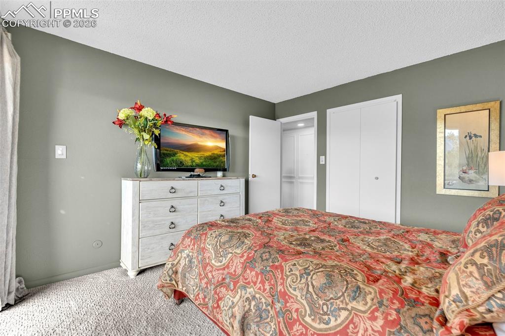4500 Sentinel Rock Larkspur CO 80118