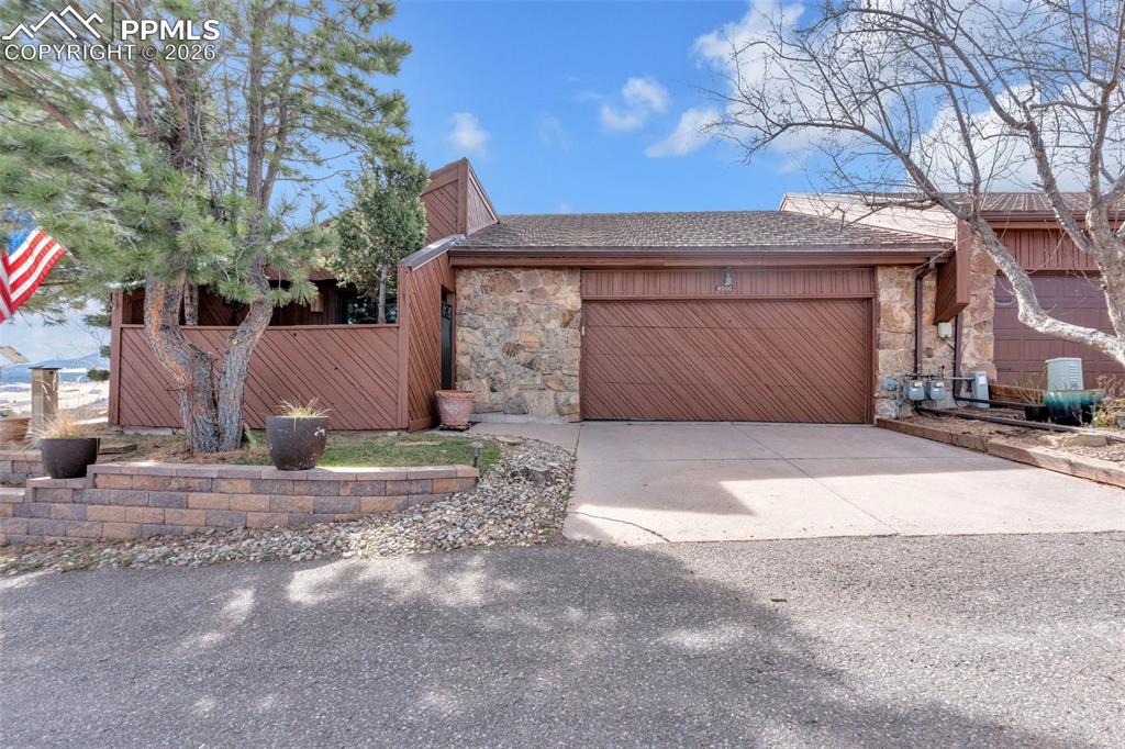 4500 Sentinel Rock Larkspur CO 80118