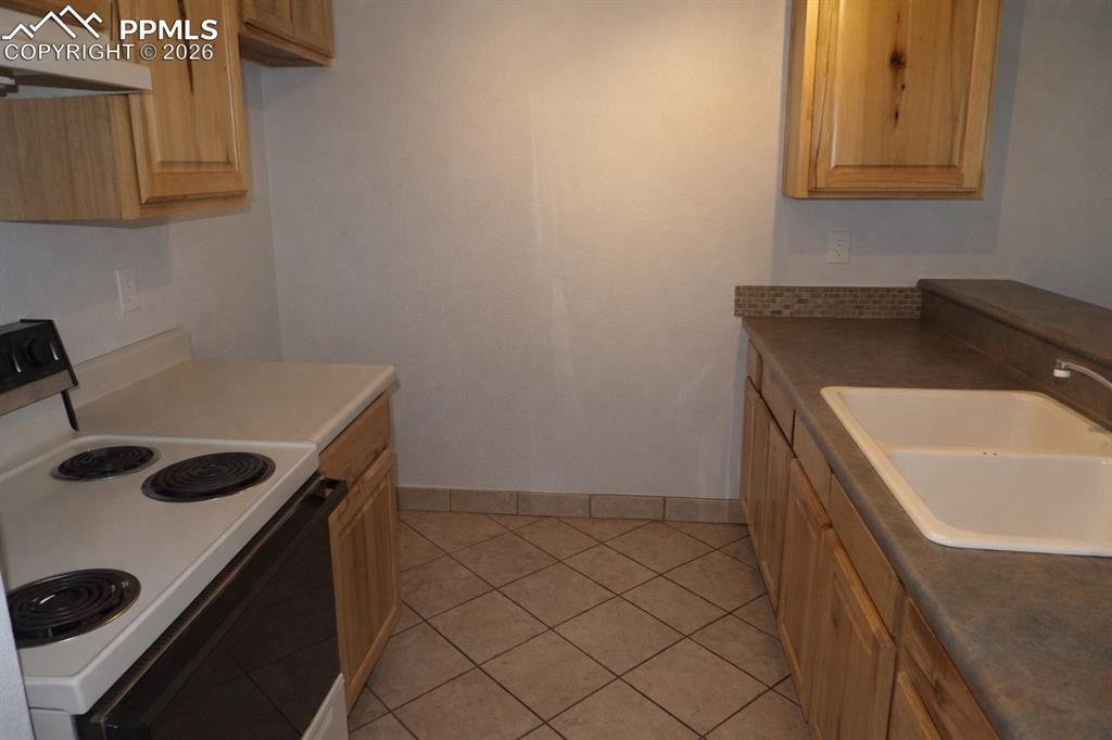 128 W Rockrimmon Boulevard Colorado Springs CO 80919