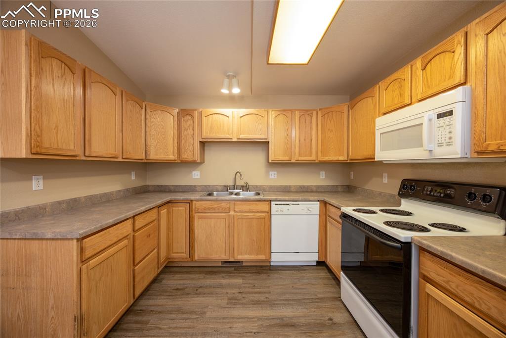 608 Bosque Vista Point Colorado Springs CO 80916